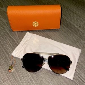 Brand-New, Never Worn Tory Burch Aviator Sunglasses (Small)